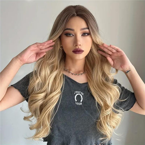 Femme Favs™ - LuxeWave™ Ash Blonde Wig