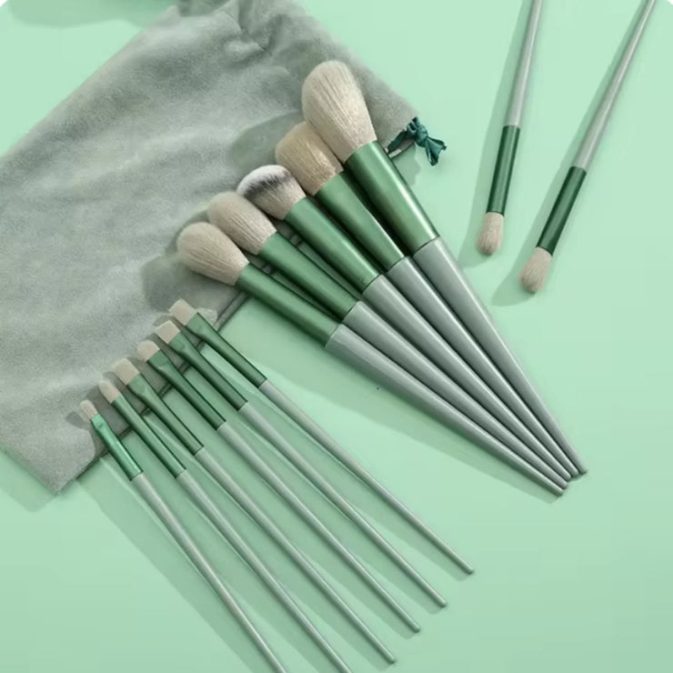 Femme Favs™ - LuxeBeauty™ Makeup Brush Set